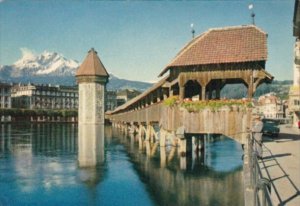 Switzerland Luzern Kapellbruecke und Pilatus