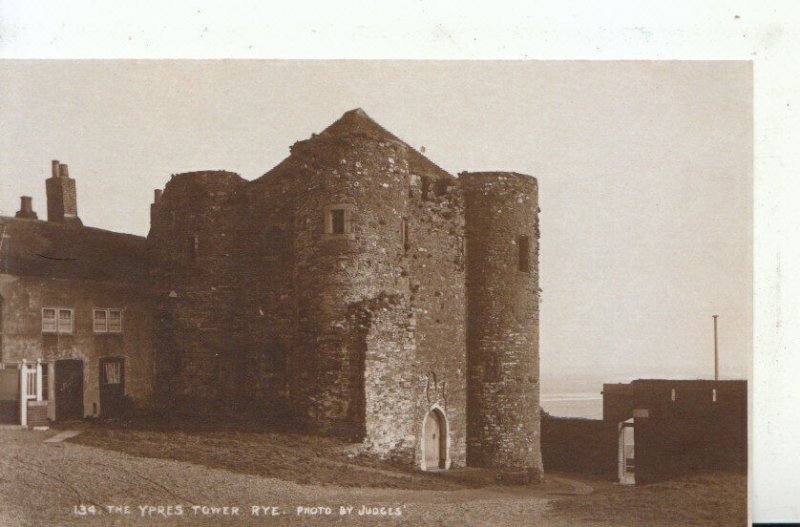 Sussex Postcard - The Ypres Tower - Rye - Ref 17083A