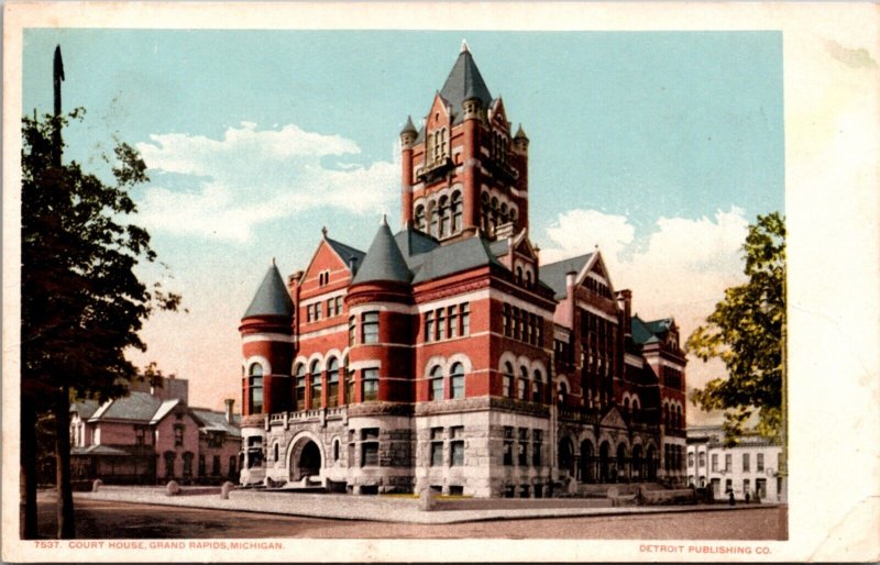 Postcard Court House in Grand Rapids, Michigan