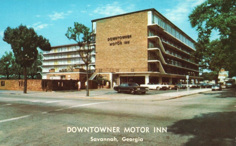 Vintage Postcard Downtown Superb Motor Inn Ultra Modern Rooms Savannah Georgia