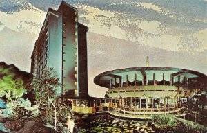 THE PAGODA HOTEL Hawaii Floating Restaurant Waikiki c1960s Vintage Postcard