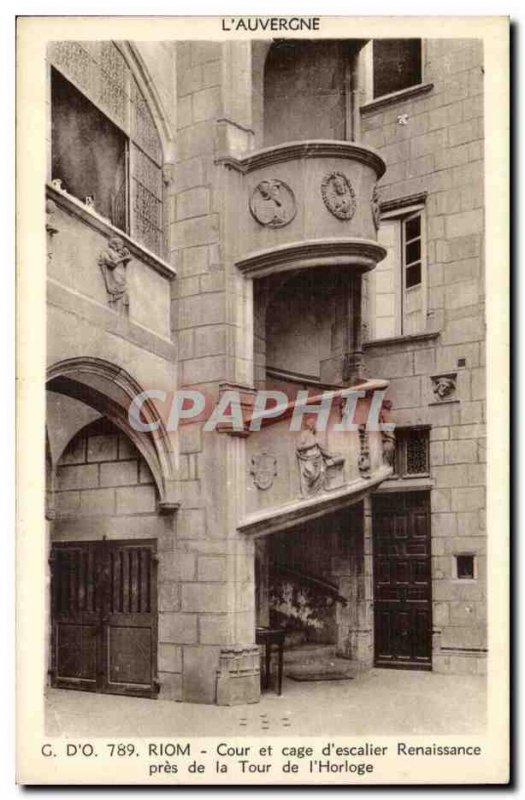 Riom - Court of Cage & # 39escalier near Renaissance Tower has & # 39Horloge ...