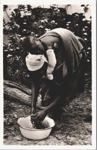 Zimbabwe Mbuma Rhodesia Mother With Carries Her Sick Child RPPC 09.53 