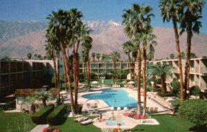 Ramada Resort,Palm Springs,CA BIN