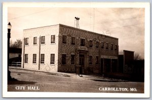K45/ Carrollton Missouri RPPC Postcard c40s City Hall Building 195