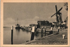 Netherlands Zierikzee Molen De Haas en Aanlegplaatsen Vintage Postcard 01.45