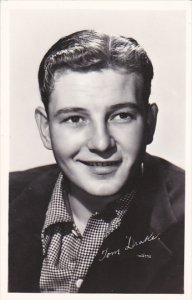 Famous Men Tom Drake Photo