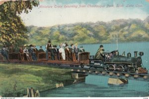 SILVER LAKE , Ohio , 1909 ; Miniature Train