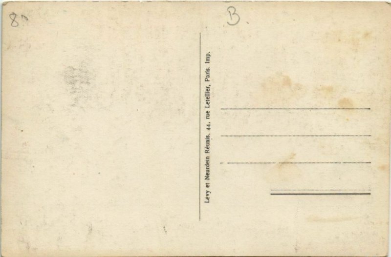 CPA AULT La terrasse (18580)