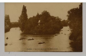 France - Paris. Boulogne Woods, The Lake