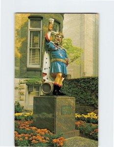 Postcard A statue of the good King Gambrinus, Pabst home brewery, Milwaukee, WI