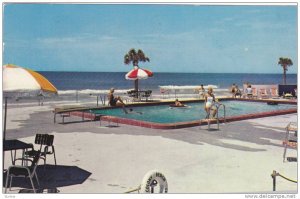 Swimming Pool and View of Beach, Gulf of Mexico, Longboat Key, Florida, 40-60´s