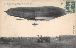 Le Ballon Republique en plein vol Zeppelin Writing on back 