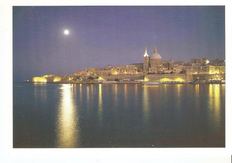 Postal 044021 : The floodlit fortifications of Valletta - Malta