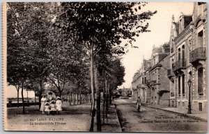 Saint Nazaire Le Boulevard del'Ocean France Street View Buildings Postcard