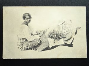 Ceylon / Sri Lanka LACE MAKING / LACE WORKERS - Old Postcard by Plate Ltd 178