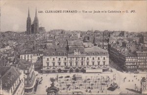 France Clermont-Ferrand Vue sur Jaude et la Cathedrale