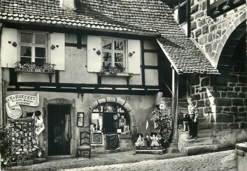 France carte postale Riquewhir  a cote du Dolder La Vieille Boutique Alsacienne