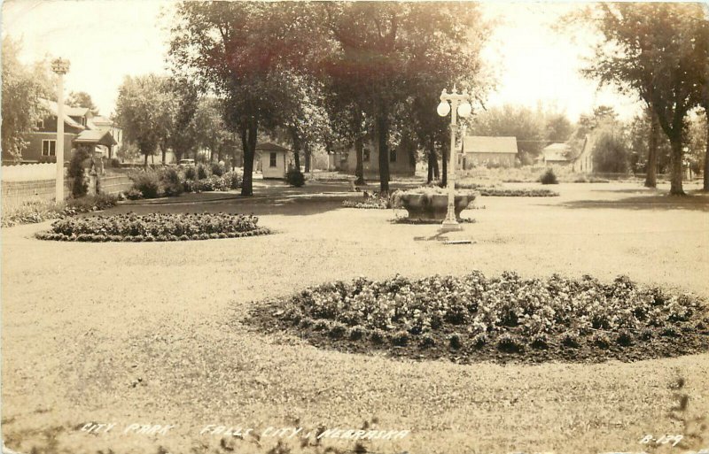 RPPC Postcard City Park Falls City NE Richardson County B139