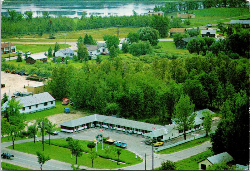 Rainbow Motel Fort Frances Ontario ON c1986 Vintage Postcard F20 