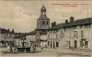 CPA Varennes-en-Argonne - La Place - Le Jet d'Eau (118636)