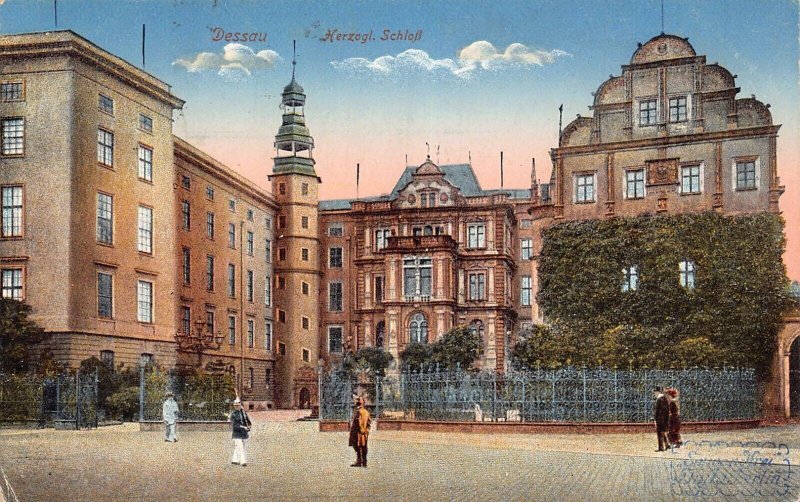 L016 Germany 1922 Dessau Herzogl Schloss Palace vintage postcard