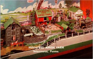 Pennsylvania Intercourse Miniature Amish Farm Handcrafted By Old Order Amishman