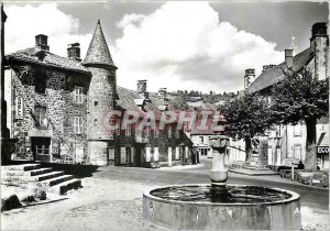 Modern Postcard Saint Martin Valmeroux Cantal Place