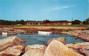 Bark River, Michigan, Halstead's Bayside Park Motel, Vintage Postcard AA...