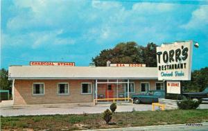 1950s Greencastle Indiana Torr's Roadside Restaurant Holmes postcard autos 12139