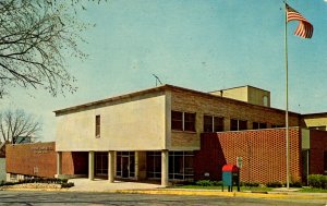 Dixon, Illinois - The Katherine Shaw Bethea Dixon Public Hospital - 1950s