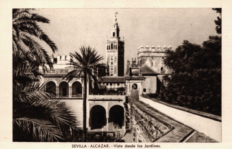 Spain Sevilla Alcazar Vista desde los Jardines Vintage Postcard C259