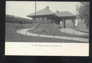 PERKASIE PENNSYLVANIA PA. P&R RAILROAD DEPOT TRAIN STATION VINTAGE POSTCARD