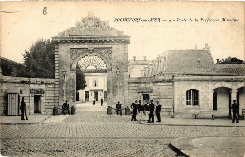 CPA ROCHEFORT-sur-MER Porte de la Préfecture Maritime (666931)