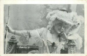 Glamour Emilly feathers hat fancy artiste mode dress vintage postcard