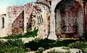 C.1920 Sanctuary San Juan Capistrano Mission, CA Postcard P186