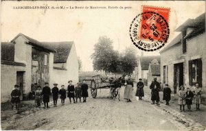 CPA BAZOCHES-les-BRAY La Route de Montereau Entrée du Pays (861611)