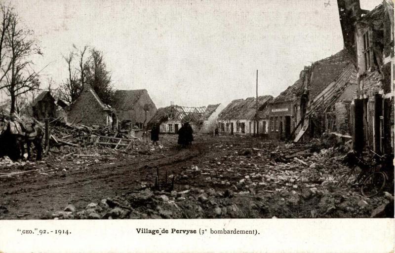 Belgium - Perwyse. Campagne de 1914. Battle of the Yser. Village street scene...