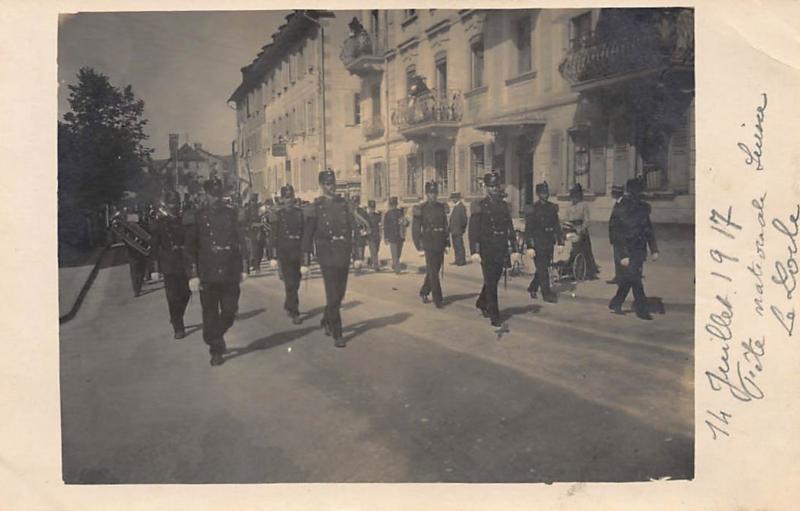 SUISSE : 14 juillet 1917 fete national suisse, militaires - tres bon etat