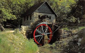 Ye Ol' Mill Memo of Yore At Spook Cave McGregor, Iowa USA View Postcard Backing 