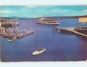 1950's STEAMER BOAT APPROACHING BOAT DOCKS Lake Winnipesaukee - Laconia NH F3931