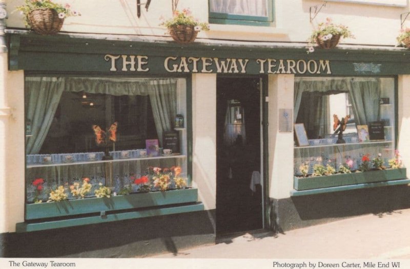 The Gateway Tearoom Cafe Near Chelmsford Essex Postcard