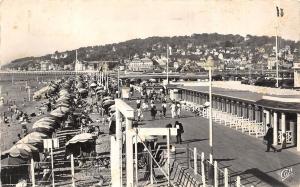 BR37878 Deauville plage fleurie france