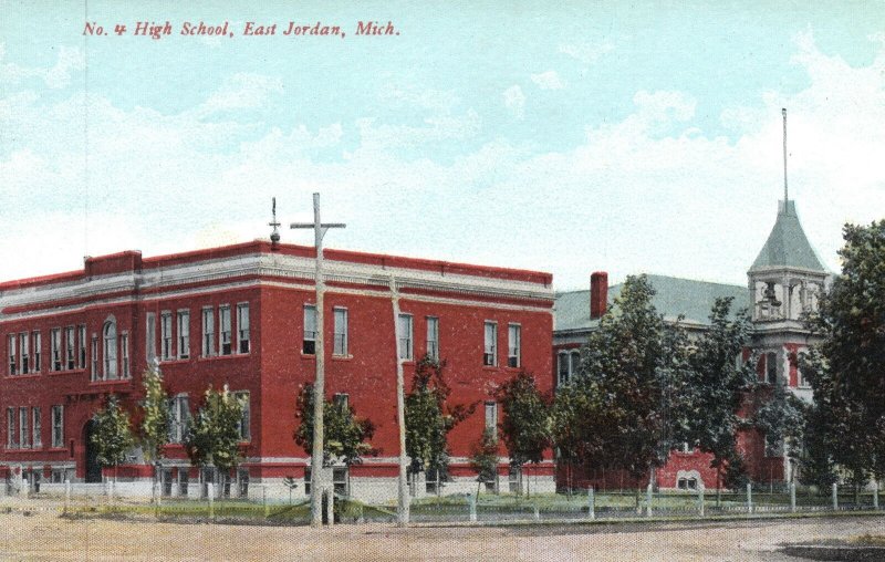 VINTAGE POSTCARD HIGH SCHOOL BUILDING AT EAST JORDAN MICHIGAN c. 1910