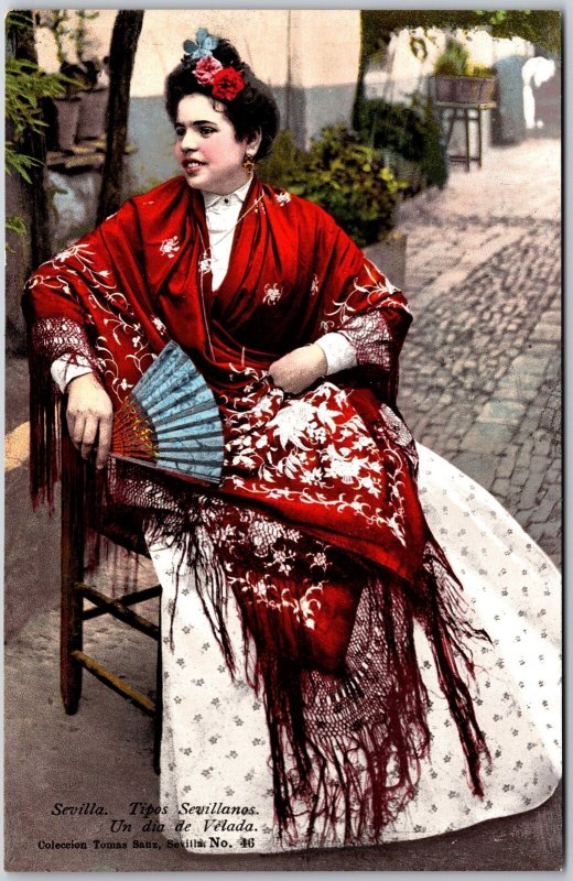 Sevilla Tipos Sevillanos Un Dia De Velada Woman In Traditional Costume Postcard