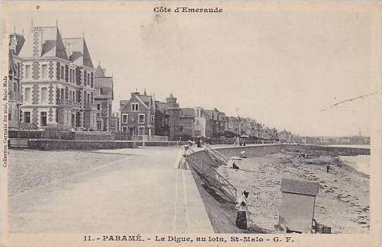 France Parame La Digue au loin St Malo