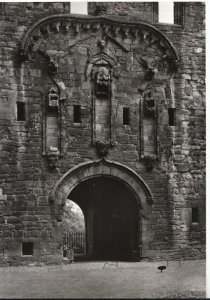 Scotland Postcard - Linlithgow Palace, West Lothian - East Entrance  Ref 19190A