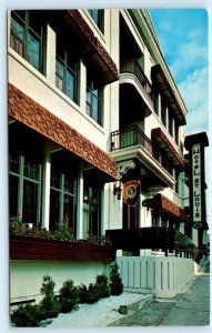 RIVIERE DU LOUP, Quebec Canada ~ HOTEL ST. LOUIS INN c1960-70s Roadside Postcard