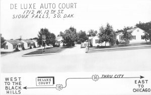 Postcard RPPC South Dakota Sioux  Falls 1950s Map De Luxe Auto Court  23-13144