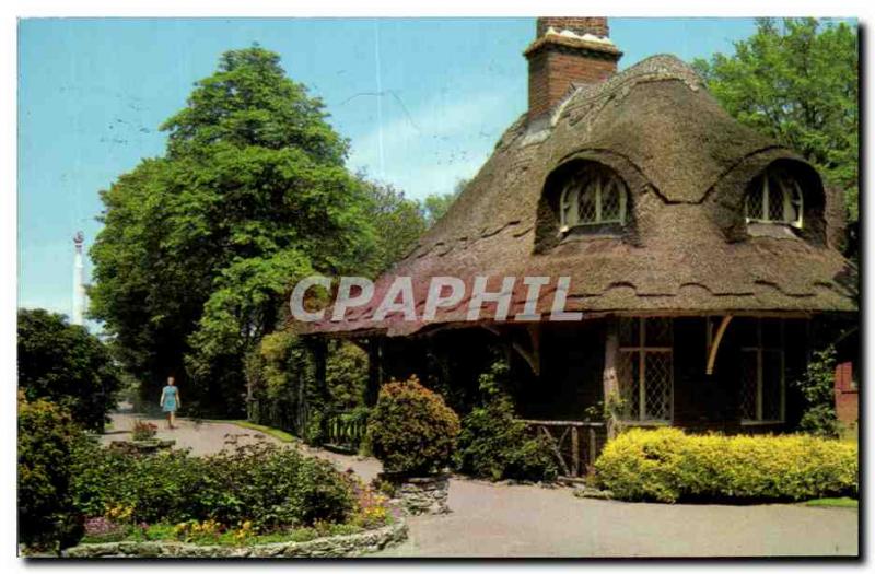 Postcard Modern Belle Vue Park Lowestoft